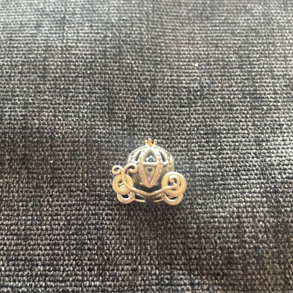 Authentic Pandora charm - retired - Picture 2 of 5